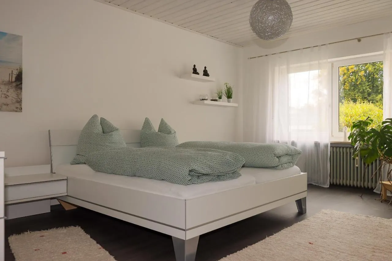 Buchen Blick - Ruhige moderne Ferienwohnung 82qm. Fichtelberg Apartment