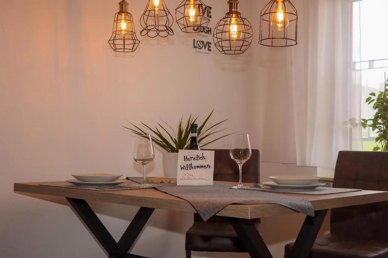 Buchen Blick - Ruhige moderne Ferienwohnung 82qm. Fichtelberg